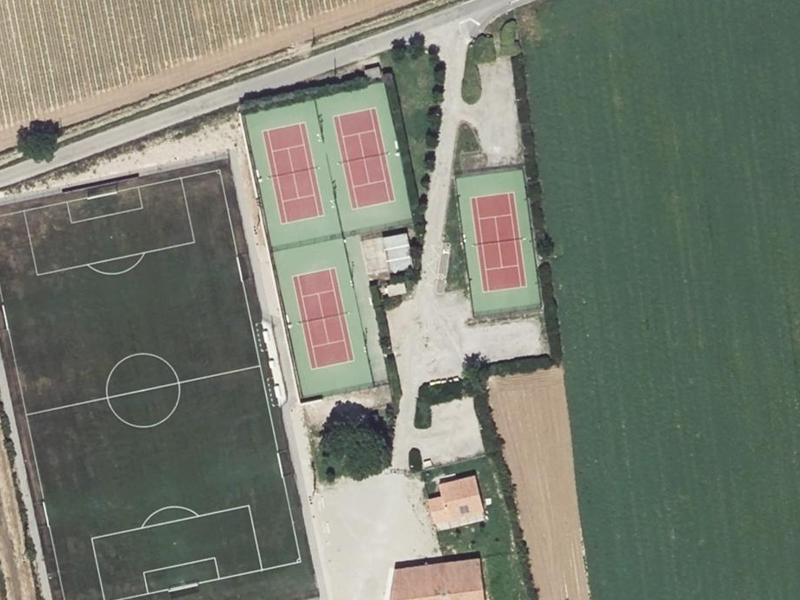 Vue aérienne de Tennis Club Peyrolles